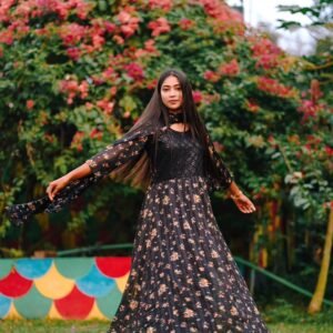 গাউন থ্রি-পিস